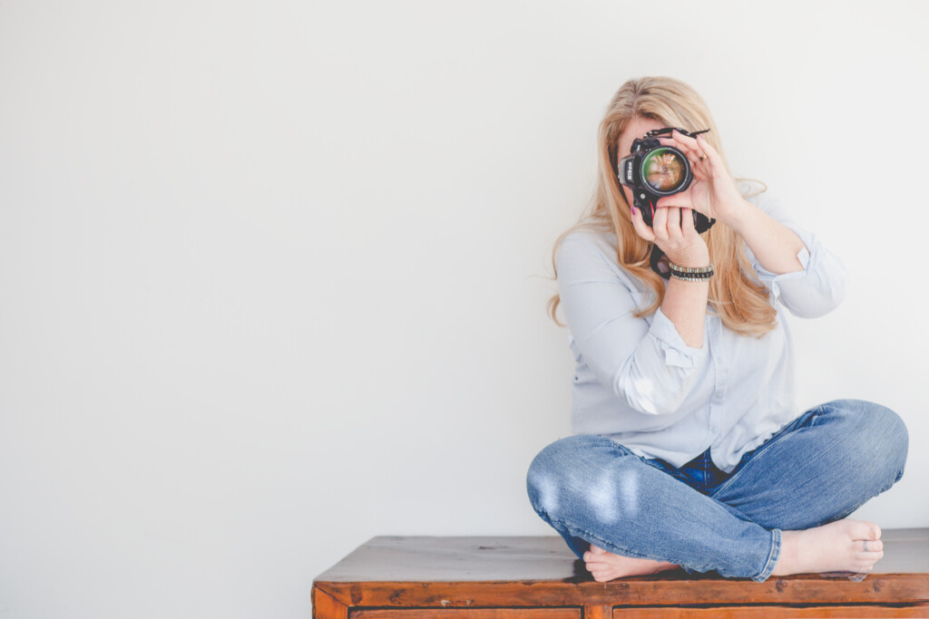 How to incorporate your band colours Cary Yanny with camera
